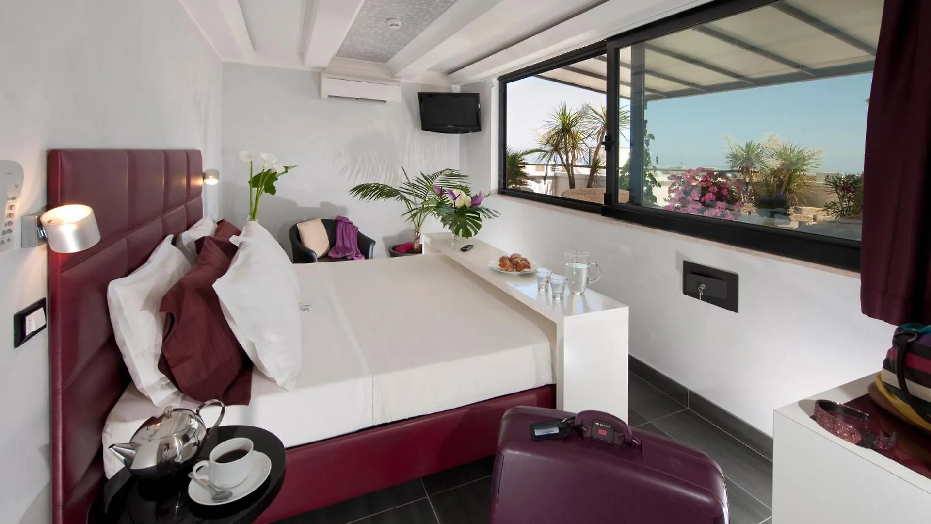 Hotel Gabriella Rimini 3*,